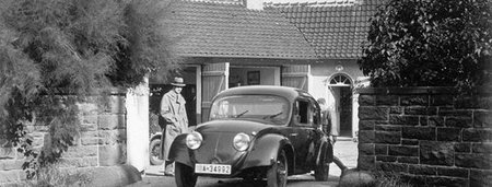 VW V3 при выезде из "Порше-Виллы", 1936/37 годы