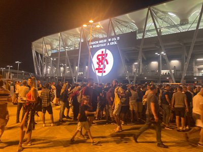 Хаос на входе в стадион