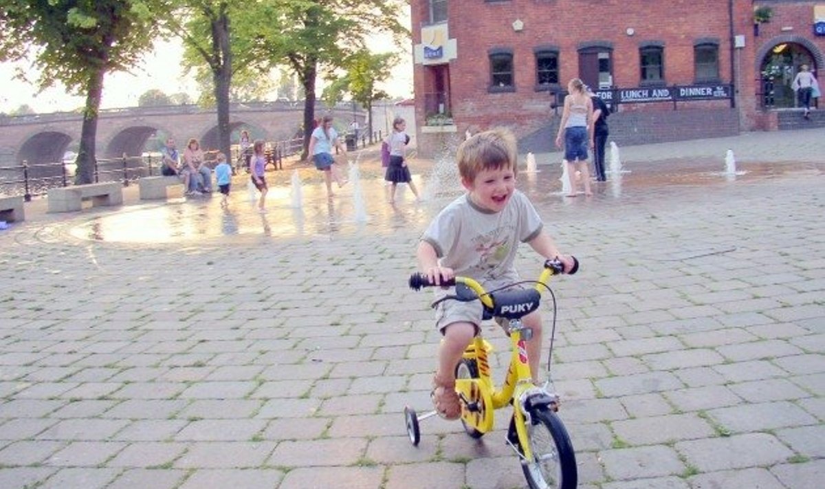 Foto: MorgueFile, laps jalgrattaga