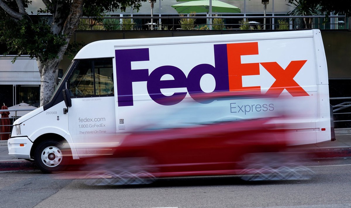 FedExi juht Raj Subramaniam sõnas eile, et maailmamajanduse hoog on pidurdumas, mis mõjutab ka nende äri oluliselt. FedExi aktsia on täna turu avanedes 22% miinuses.
