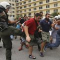 Demonstrandid tungisid Kreeka kaitseministeeriumisse
