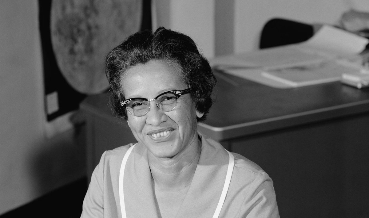 Katherine Johnson 1966. aastal NASAs tööd tegemas