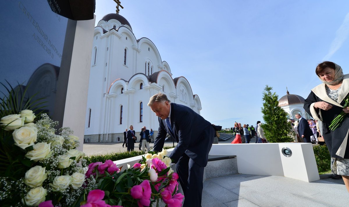 Vladimir Jakunin Lasnamäe kiriku juures