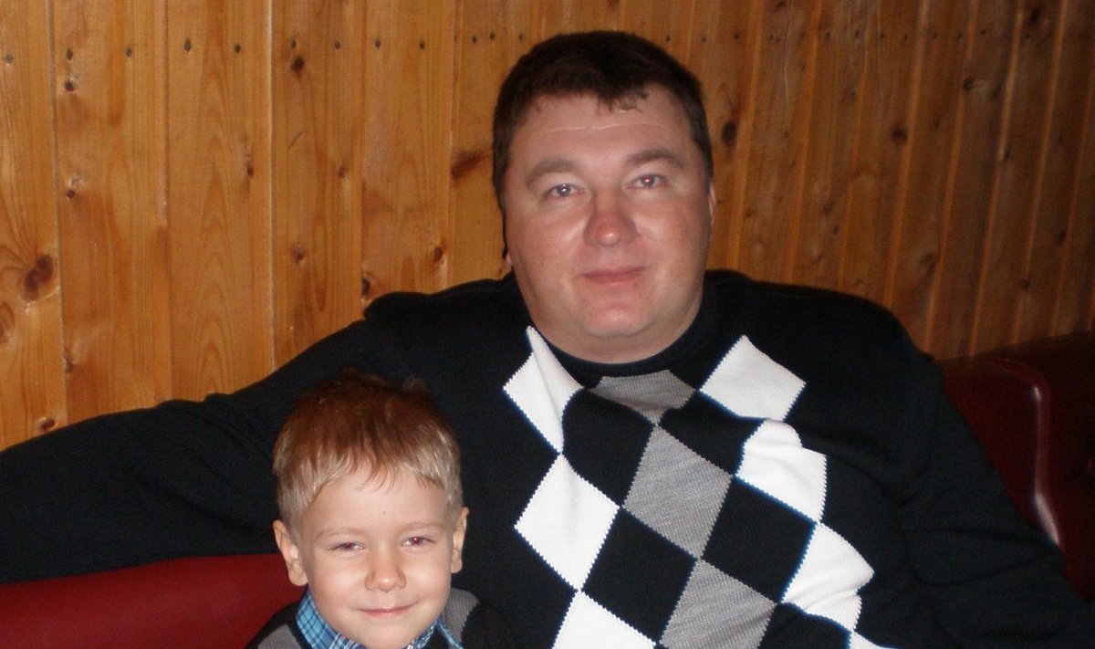 Павел с младшим сыном