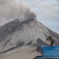 В Индонезии проснулся вулкан и выбросил в воздух огромный столб пыли