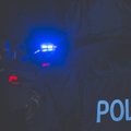 Lätis kukkus ebaseaduslikul peol olnud tüdruk politsei eest põgenedes aknast alla ja sattus haiglasse