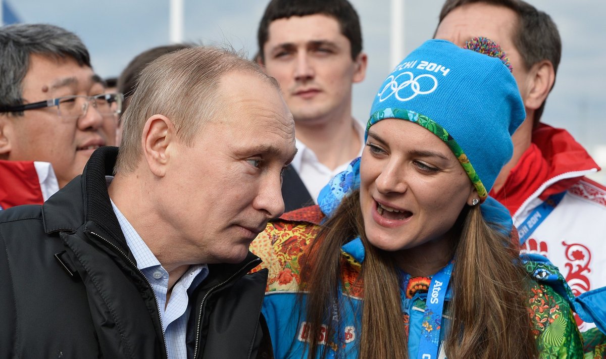 Jelena Isinbajeva (paremal) ja Vladmir Putin.