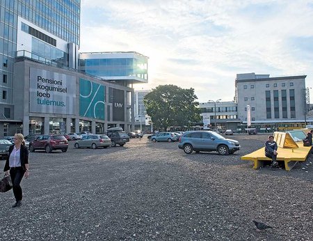 Kunstiakadeemia Tartu maantee krunt on endiselt tulipunktis: olematu hoone on EKA-lt võtnud juba 6,1 miljonit eurot, naaber ja linn vaidlevad seniajani ehitusloa tingimuste üle. 