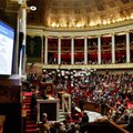 Prantsusmaa parlamendis kiideti heaks vastuoluline sisserände-eelnõu, mis lõhestas Macroni erakonda