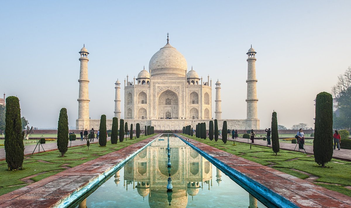 India, Uttar Pradesh, Agra, Taj Mahal, The grand fa??ade of the Taj Mahal is reflected in the adjacent pool