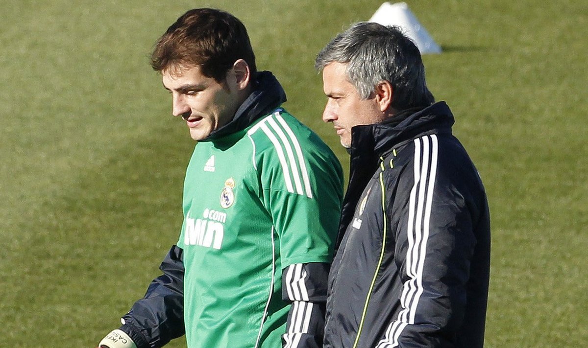 Iker Casillas ja Jose Mourinho 2010. aastal Madridi Realis