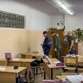 По делу о стрельбе в брянской гимназии задержали отца стрелявшей девочки, директора и сотрудницу охранной компании