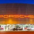 В Германии женщина выбросила из окна дочь, боясь, что разрушит карьеру в Porsche из‑за ребенка