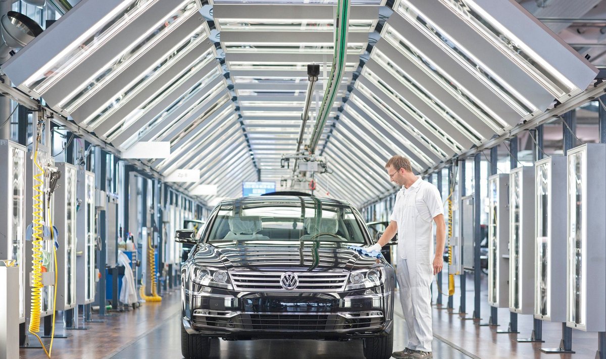 Volkswagen Phaeton on millegipärast hodomeetrikruttijate lemmik.