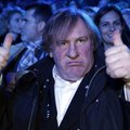 Õhusuudlus tapetud hirvele: Gerard Depardieu ärritab julma kellareklaamiga