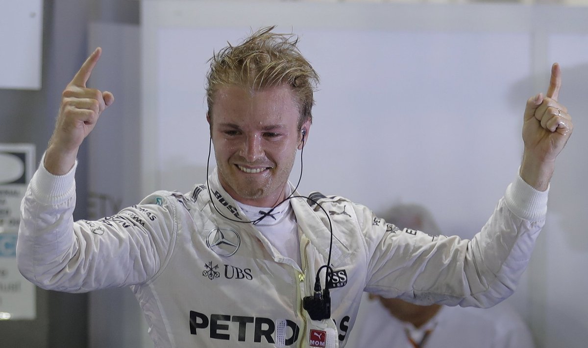 Mercedese piloot Nico Rosberg pärast kolmandat järjestikust GP-võitu