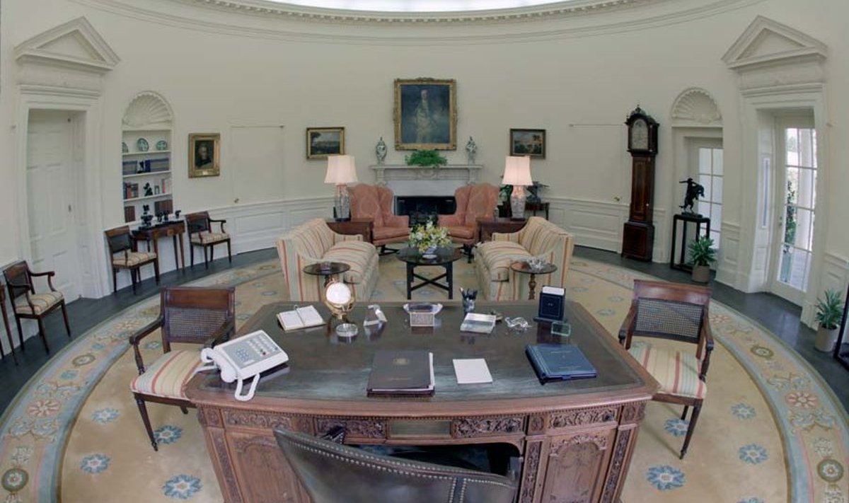 Valge Maja ovaalsaal oli suurema pettuse keskmeks Richard Nixoni ja Bill Clintoni ajal.