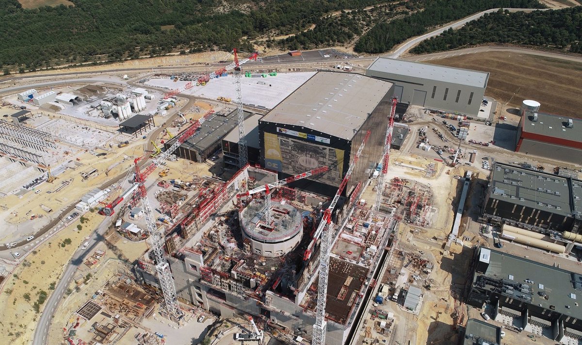 Lõuna-Prantusmaale Cadarache'isse rajatava maailma suurima tuumasünteesireaktori ITER ehitustööd tänavu juulis.