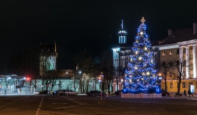 Narva ja Jõhvi jõulupuud