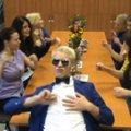 VIDEO: Ohhoo! Õpetajad tantsivad Gangnam Style'i!