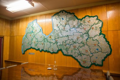 Kaardi autoritele öeldi, et koosolekuruumi kaart läheb põllumajandusministeeriumile, seepärast on seal kirjas kõigi kolhooside ja sovhooside nimed.