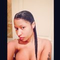ISSAND! Nicki Minaj avaldas enda märjast ihust kuumad dušifotod, mis ei jäta külmaks ka aseksuaali