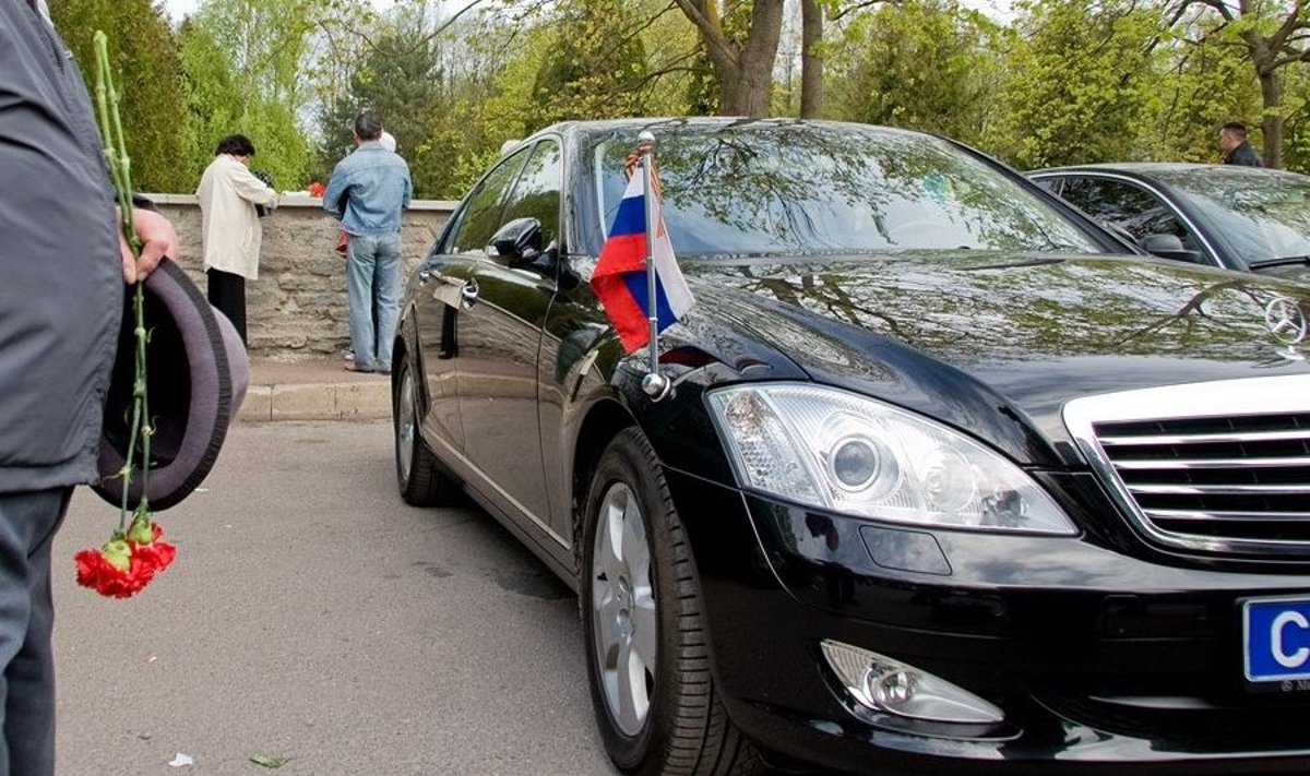 Vene saatkonna auto