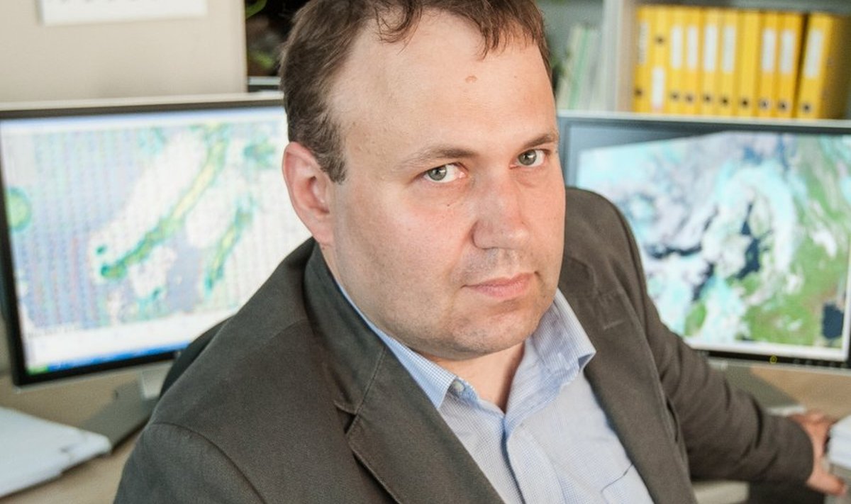 Müüdimurdja: EMHI asedirektor Aarne Männik ütleb, et enamiku ennustustööst teevad arvutid.