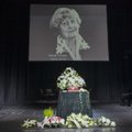 FOTOD: Hüvasti! Täna saadeti viimsele teekonnale Eesti teatri vanaema Herta Elviste