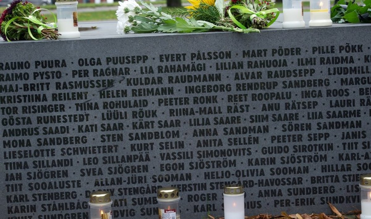 Estonia huku mälestusmärk