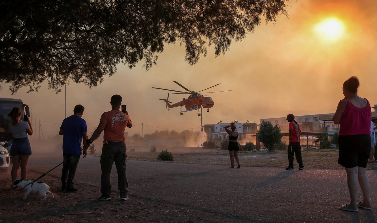 EUROPE-WEATHER/GREECE-WILDFIRE