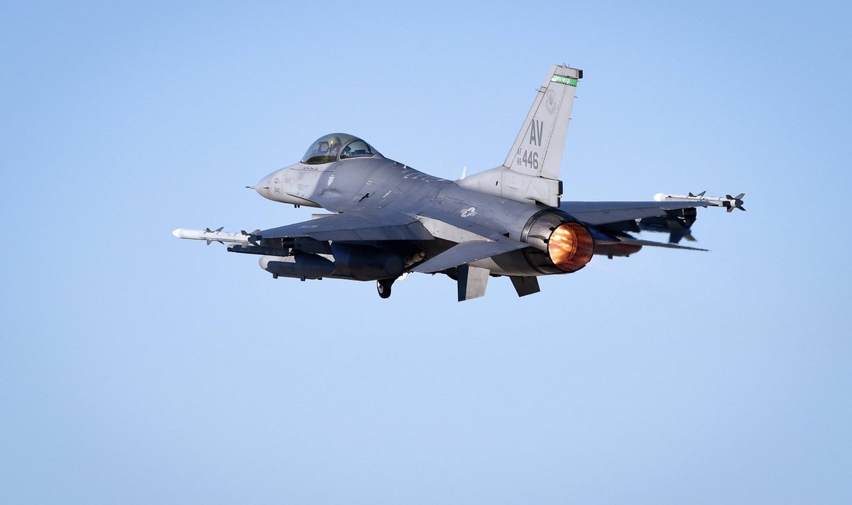 F-16