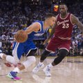 VIDEO: Curry ja Warriors alistasid mulluste finalistide duellis Jamesi ja Cavaliersi