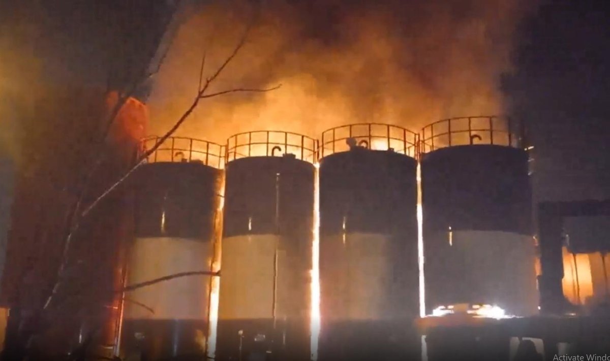 Пожар на оборонном заводе в Исфахане