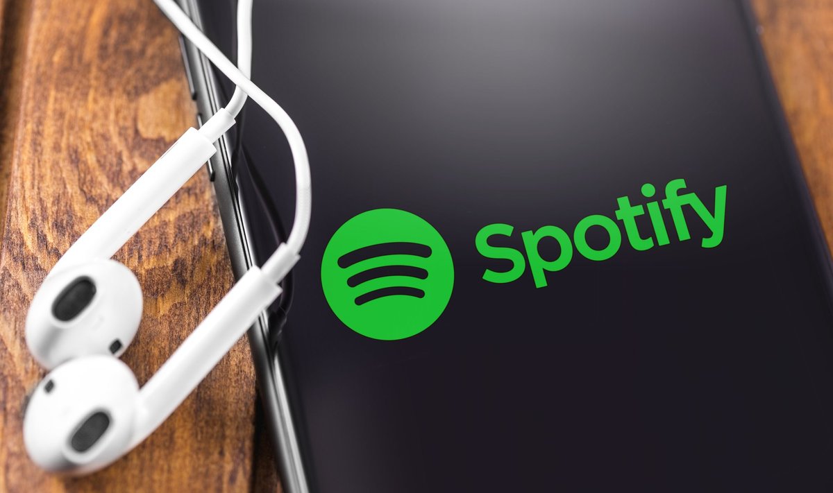 Miljonid inimesed kasutavad Spotify tasuta versiooni, millest saadav tulu on pea olematu.