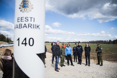President Eesti-Vene piiril patrullimas