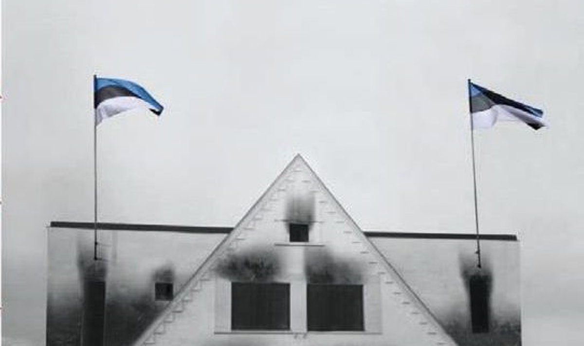 Raamatu kaanel: Keila linnavalitsuse maja, kus asus 24. septembril 1944 Eesti vastupanuüksuse staabihoone (lipud, mis sel päeval tõepoolest lehvisid, on pildile lisatud)