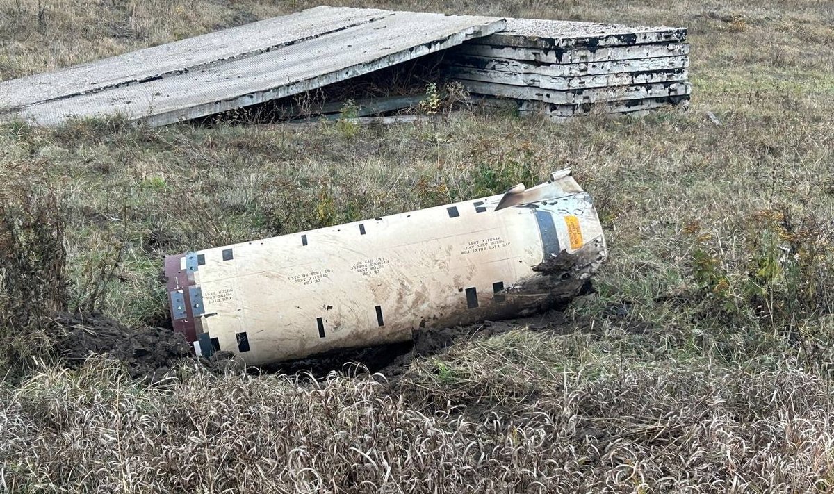 Ukraina relvajõudude poolt välja tulistatud ATACMS-i rakettide jäänused Vostotšnõi lennuväljal