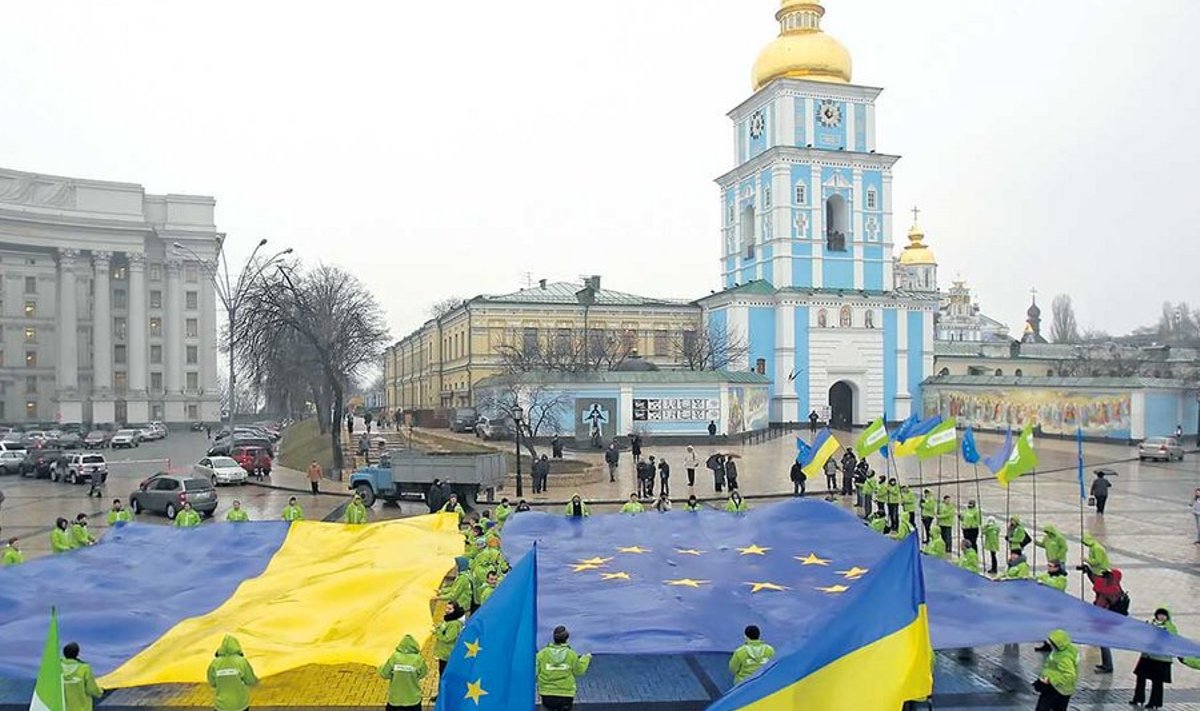 Esimest korda riigi ajaloos on üle 50% ukrainlastest Euroopaga tihedama läbikäimise poolt. Moskva ähvardamispoliitikas sellega vist ei arvestanud?