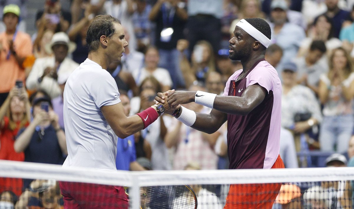 Frances Tiafoe (paremal) lõpetas Rafael Nadali teekonna US Openil.