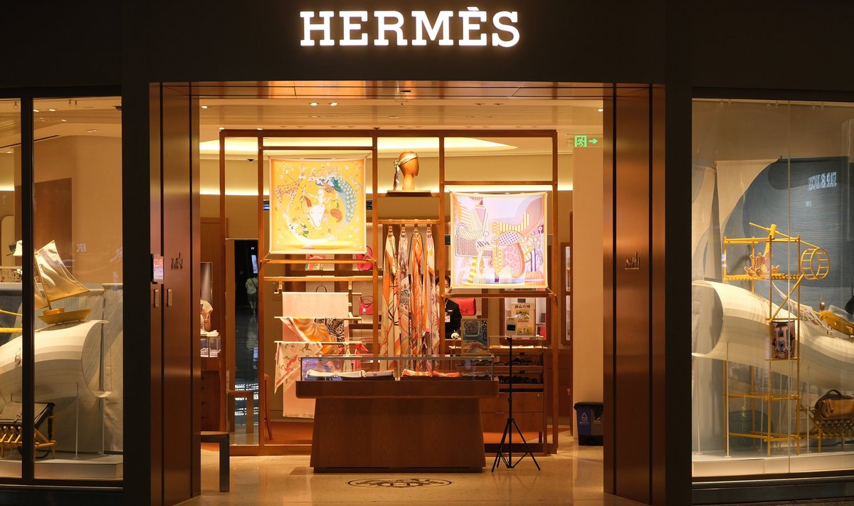 Täna langes eriti jõuliselt Prantsuse luksusfirma Hermèse aktsia.