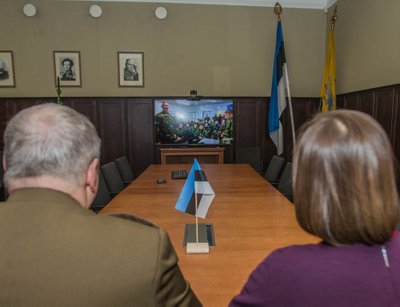 President Kersti Kaljulaid ja Eesti kaitseväe juhataja kindral Riho Terras tegid videokõne Liibanoni