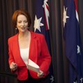 FOTOD: Austraalia naispeaminister käis surnuaial muru sisse maoli