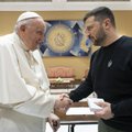 Визит Владимира Зеленского в Италию: президент Украины попросил папу Франциска „осудить российские преступления“