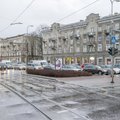 FOTOD: Tallinna tänavad on jõulureedel autodest umbes