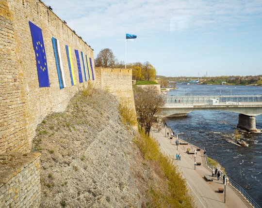 VIDEO | Narva muuseumi aktsioon vihastas vastaskalda rahvast. Kaadrid on jõudnud 7 miljoni vaatajani