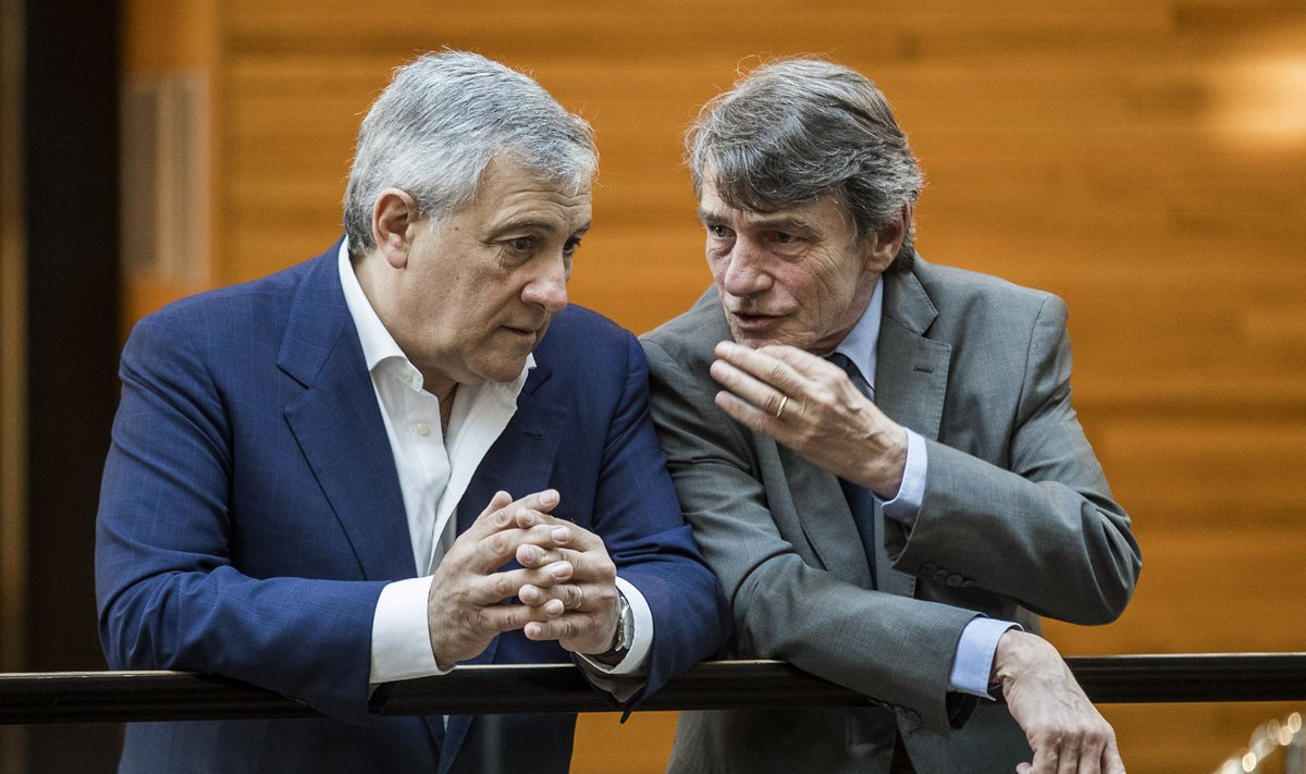 Tänane president Antonio Tajani koos David Sassoliga