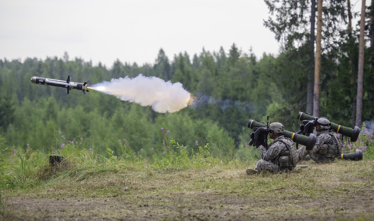 Tankitõrje raketisüsteemi Javelin soetamiseks sõlmis Eesti USA-ga lepingu 2014. aastal. See oli üks oluline samm kaitseväe kaitsevõime arendamiseks.