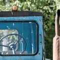 Väike-Maarjas sõidab ringi toiduõlil töötav traktor