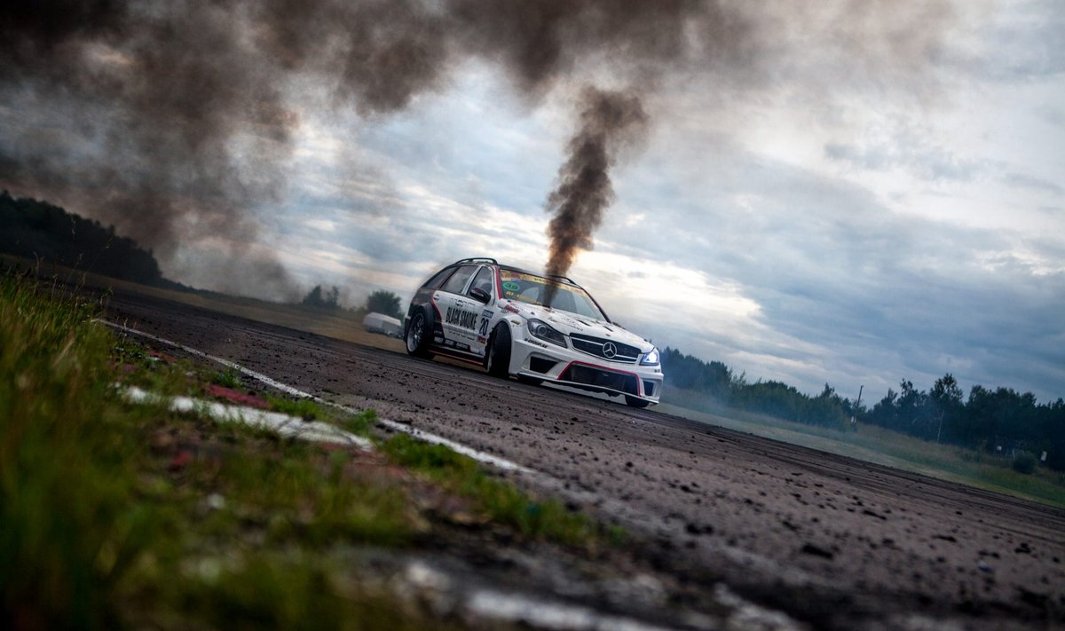 Mercedes Black Smoke